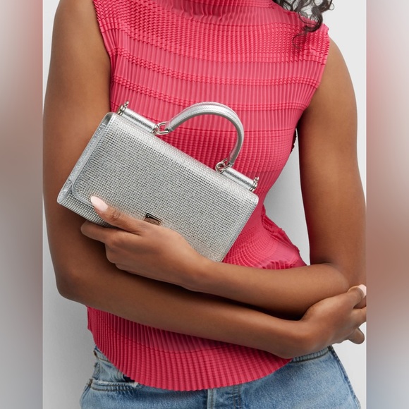 Dolce&Gabbana NWT Sicily Crystal-Embellisehd
Wallet on Chain - Picture 6 of 8